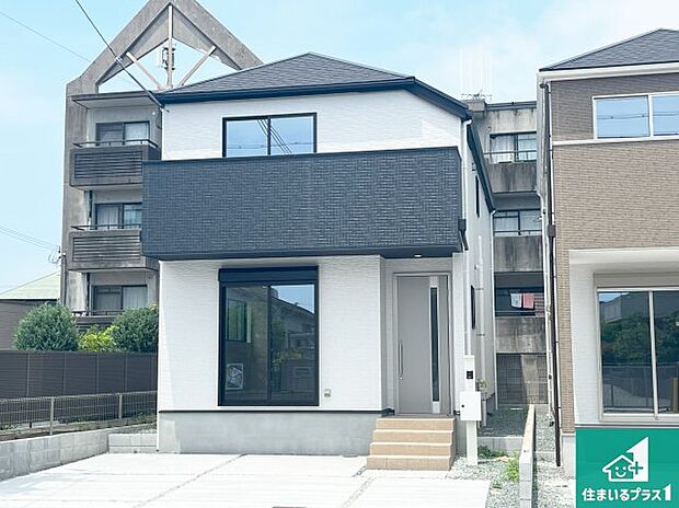 【外観】安心の10年保証！外観を美しく保ち、雨水で汚れを落とします！気になることがありましたら、お気軽にお問い合わせください！