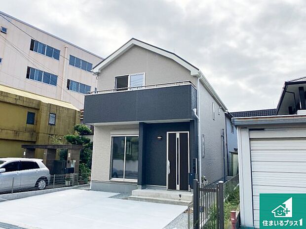 【外観】安心の10年保証！外観を美しく保ち、雨水で汚れを落とします！気になることがありましたら、お気軽にお問い合わせください！