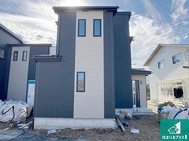 【外観】安心の10年保証!外観を美しく保ち、雨水で汚れを落とします!気になることがありましたら、お気軽にお問い合わせください!