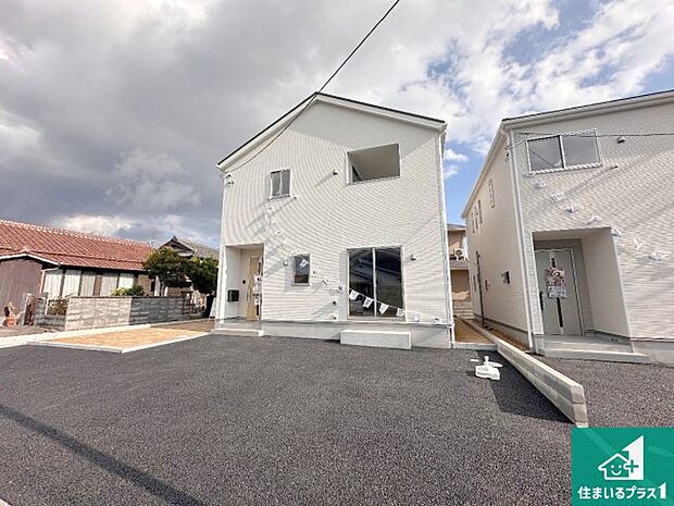 【外観】安心の10年保証！外観を美しく保ち、雨水で汚れを落とします！気になることがありましたら、お気軽にお問い合わせください！