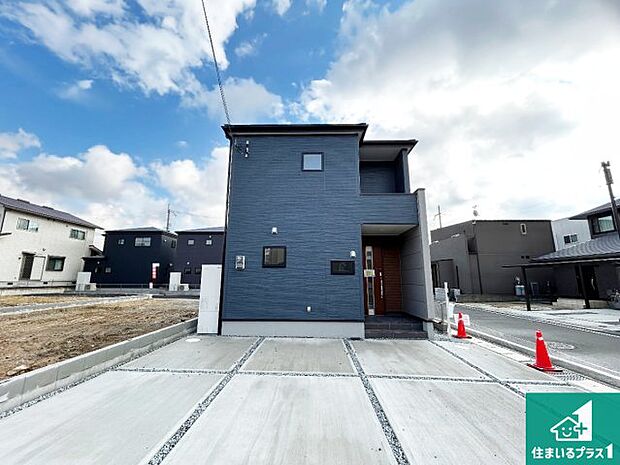 【外観】安心の10年保証！外観を美しく保ち、雨水で汚れを落とします！気になることがありましたら、お気軽にお問い合わせください！