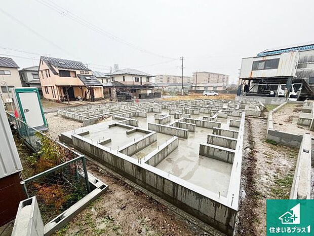 【外観】現在建築中！落ち着いた街並みで新生活を始めることが出来そう！周辺の物件も併せてご紹介させて頂きます！