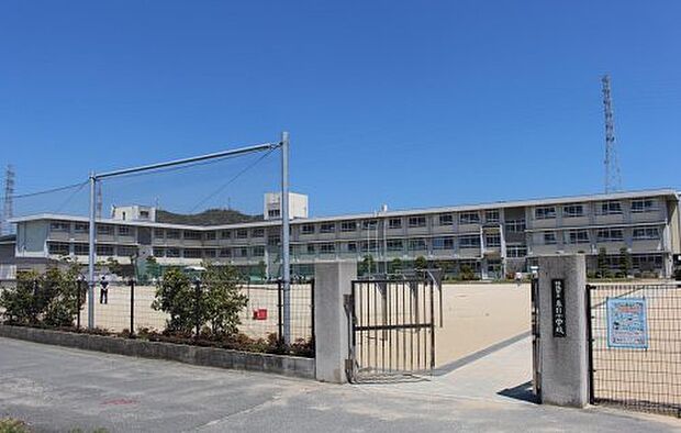 姫路市立糸引小学校