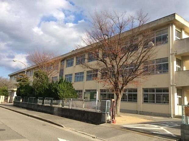 加古川市立鳩里小学校