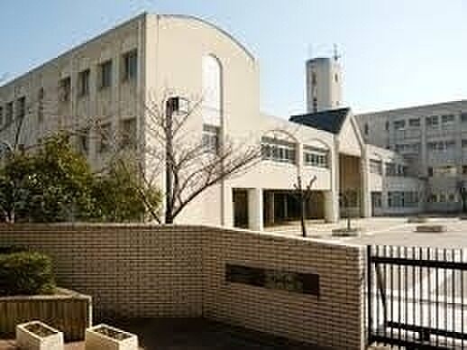 神戸市立星陵台中学校