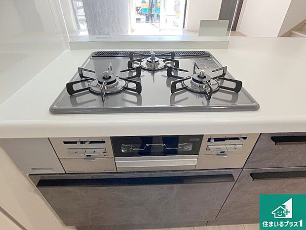 【コンロ】ダブル高火力Siセンサー付きコンロ!3口あるので、まとめて料理をする時も大活躍!