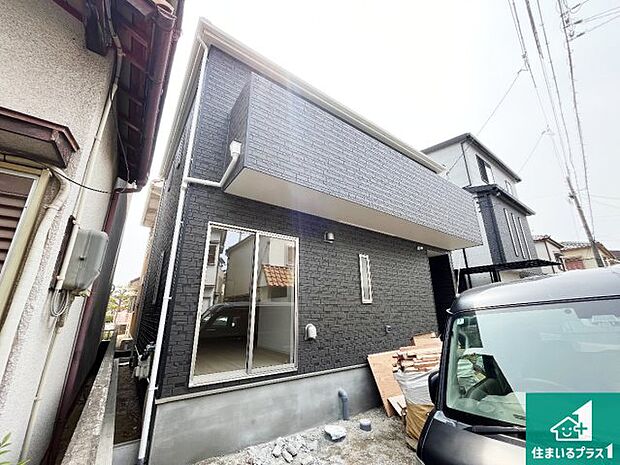 【外観】現在建築中!落ち着いた街並みで新生活を始めることが出来そう!周辺の物件も併せてご紹介させて頂きます!