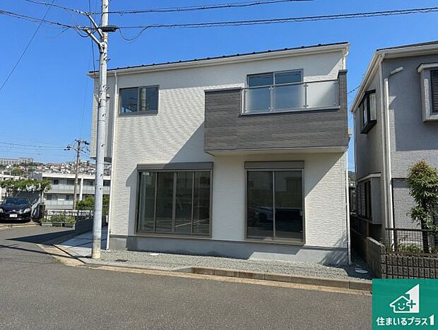 【外観】安心の10年保証！外観を美しく保ち、雨水で汚れを落とします！気になることがありましたら、お気軽にお問い合わせください！