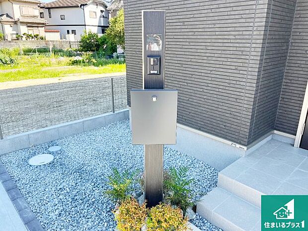 【外観】安心の10年保証!外観を美しく保ち、雨水で汚れを落とします!気になることがありましたら、お気軽にお問い合わせください!
