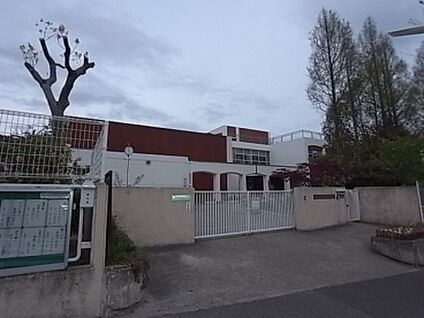 神戸市立若草小学校 徒歩1200m