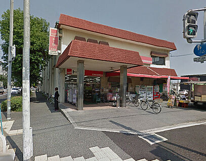 トーホーストア 玉津店 徒歩186m