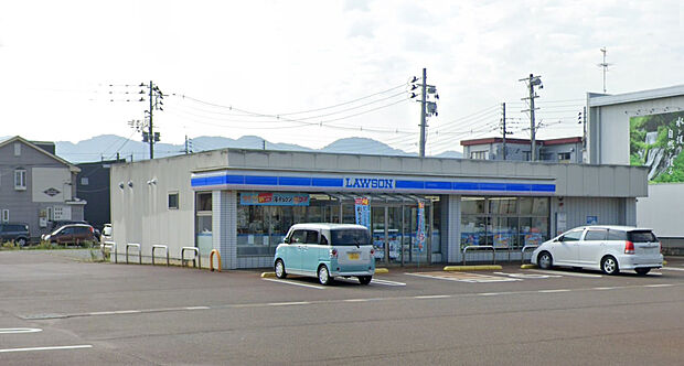 ローソン 長岡笹崎一丁目店（約741m）