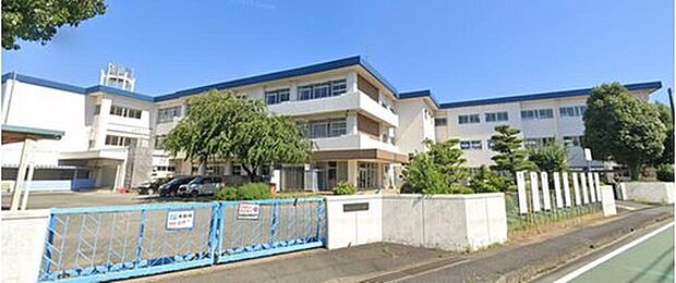 豊川市立豊小学校（約695m）