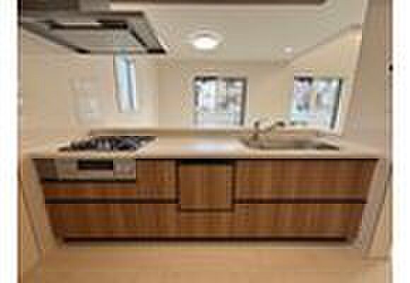 【キッチン】収納力豊富なシステムキッチン。大型スライド収納付きで、すっきり片付けやすいキッチンです。
床下収納もついてたっぷり収納できます♪