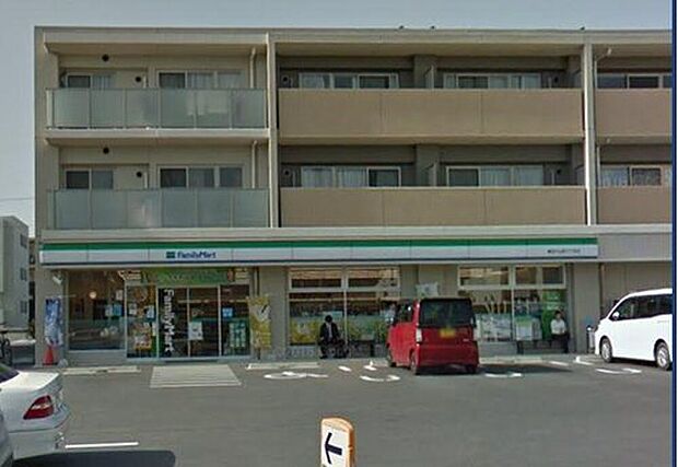 ファミリーマート豊田平山町六丁目店（約680m）
