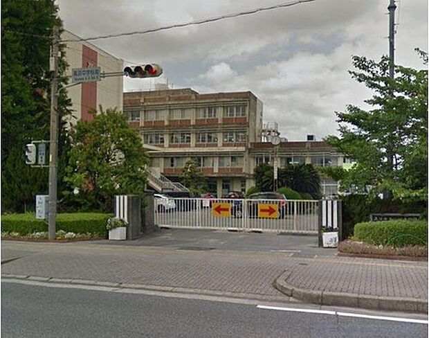 高浜市立高浜中学校（約1,996m）