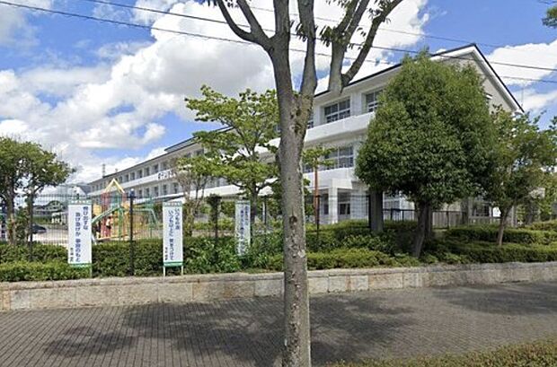 豊田市立童子山小学校（約1,099m）