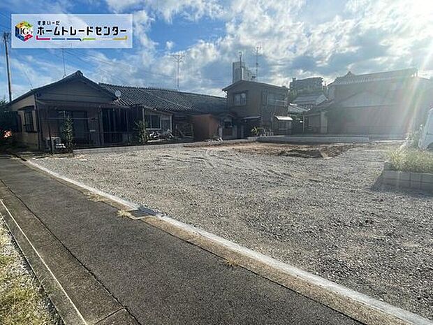 【現地外観写真】安心を一番に考えて設計と建設の両住宅性能評価書を取得。
現地をご覧いただきながら、住まいの夢をお聞かせください。