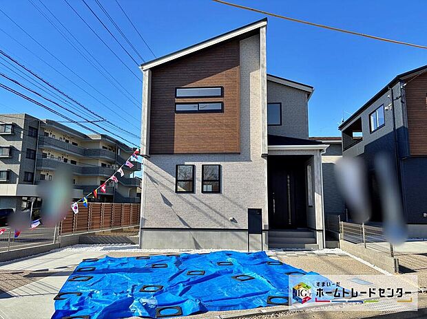 【現地外観写真】【2号棟】平日・お仕事帰りなど、いつでもご案内させていただきます!デザイン・目に見える設備面も大切ですが、耐震構造で地震に強い家の為、次代へ繋ぐ強固な住宅です。