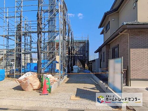 【現地外観写真】完成に向けて現在建築工事中です☆物件に関するご質問等は土日・平日を問わずお気軽にお問い合わせ下さい☆