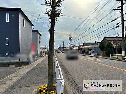  前面道路含む現地写真