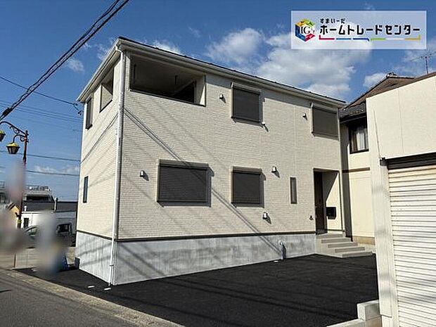 【 現地外観写真】堂々完成いたしました！ぜひ現地にて、実際の建物・街並み・日当たり等ご確認下さい♪お気軽にお問い合わせください☆