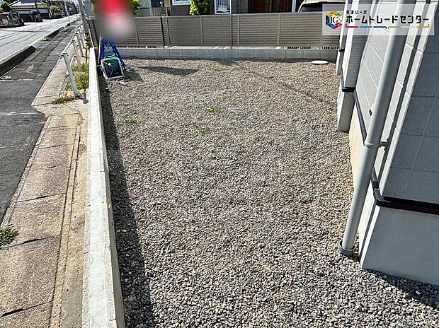 【庭】【1号棟】お庭がございます♪
ガーデニング等お好みにお楽しみいただけます♪