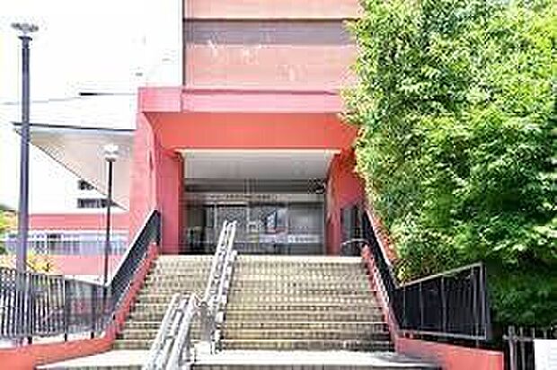 文京区立本駒込図書館（約2,120m）