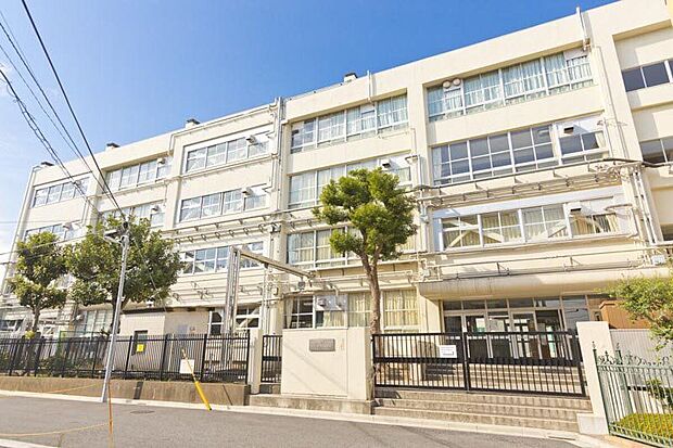 江東区立第三砂町中学校(約510m)