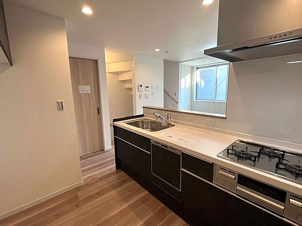 【建物プラン例 (内観写真)】【施工例】