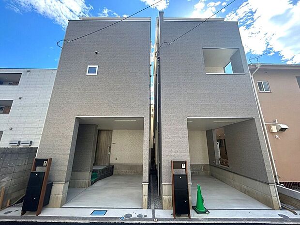 【建物プラン例 (外観写真)】【施工例】