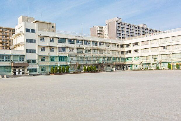 北区立堀船中学校（約400m）