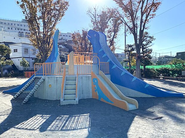 大谷口北町公園（約300m）