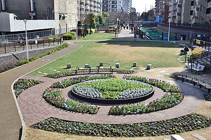 大横川親水公園 600m