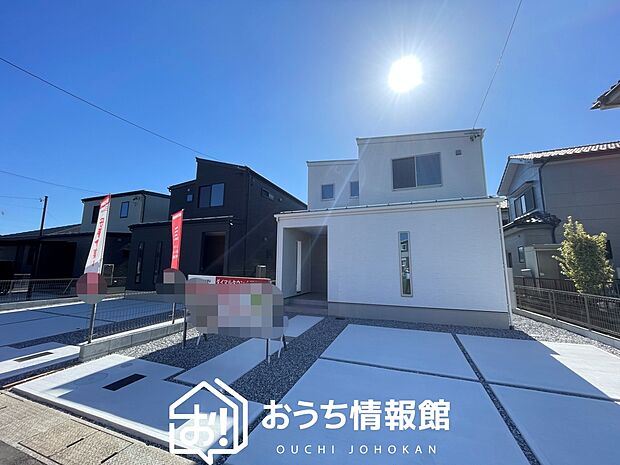 現地写真（街並み）
全３邸
駐車２台可能
