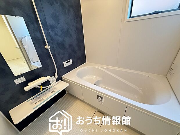 現地写真(浴室)
浴室暖房乾燥機付き。1坪タイプで広々です。