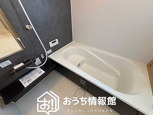 現地写真(浴室)
浴室暖房乾燥機付き。1坪タイプで広々です。