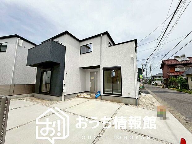 【現地写真(外観)【3号地】】雨で汚れを落とし、耐久性・耐候性に優れた外壁を使用しています。