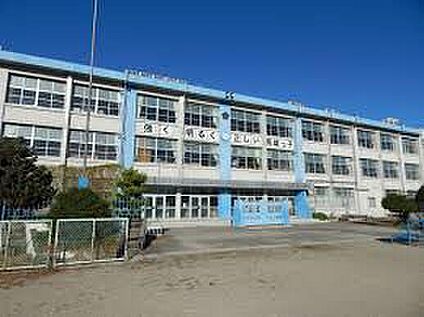 扶桑町立高雄小学校 18ｍ(徒歩1分)
