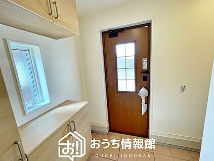 現地写真（玄関）