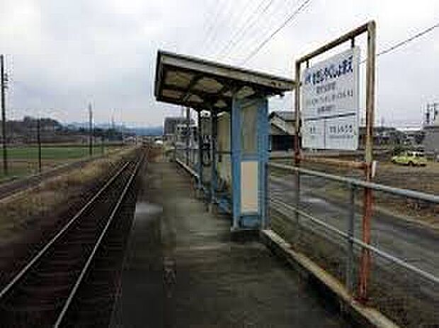 長良川鉄道「関市役所前駅」（約2,800m）