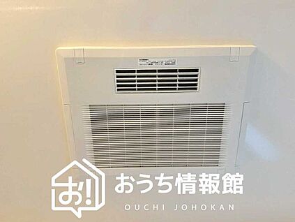 電気式浴室暖房換気乾燥機