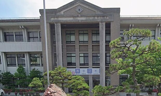 長浜市立南中学校(約1,200m)