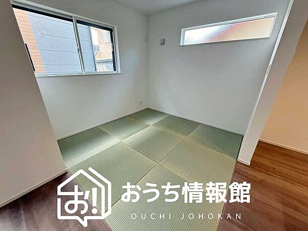 【現地写真(和室)】大壁仕様の新和室。くつろぎの空間です。