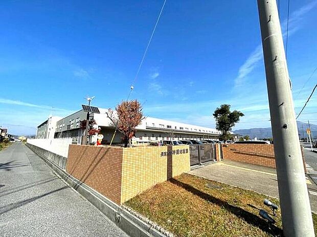 神照幼稚園(約670m)