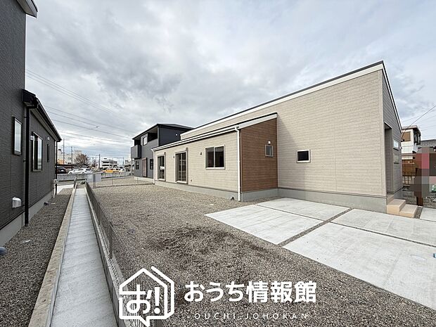 【現地写真(街並み)】耐震等級最高「3」取得で基準の1.5倍の性能・耐震強度で安心できます。