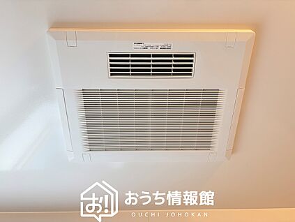 電気式浴室暖房換気乾燥機