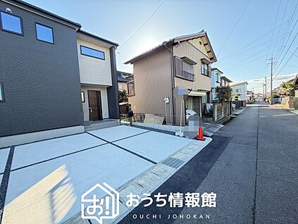 現地写真（前道含む外観）