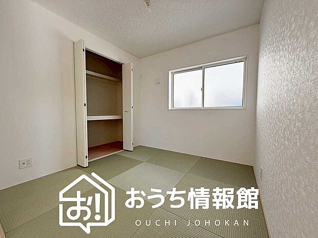 【現地写真(和室)】大壁仕様の新和室。くつろぎの空間です。