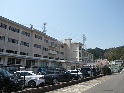 岐阜市立岩野田中学校 1300ｍ(徒歩17分)